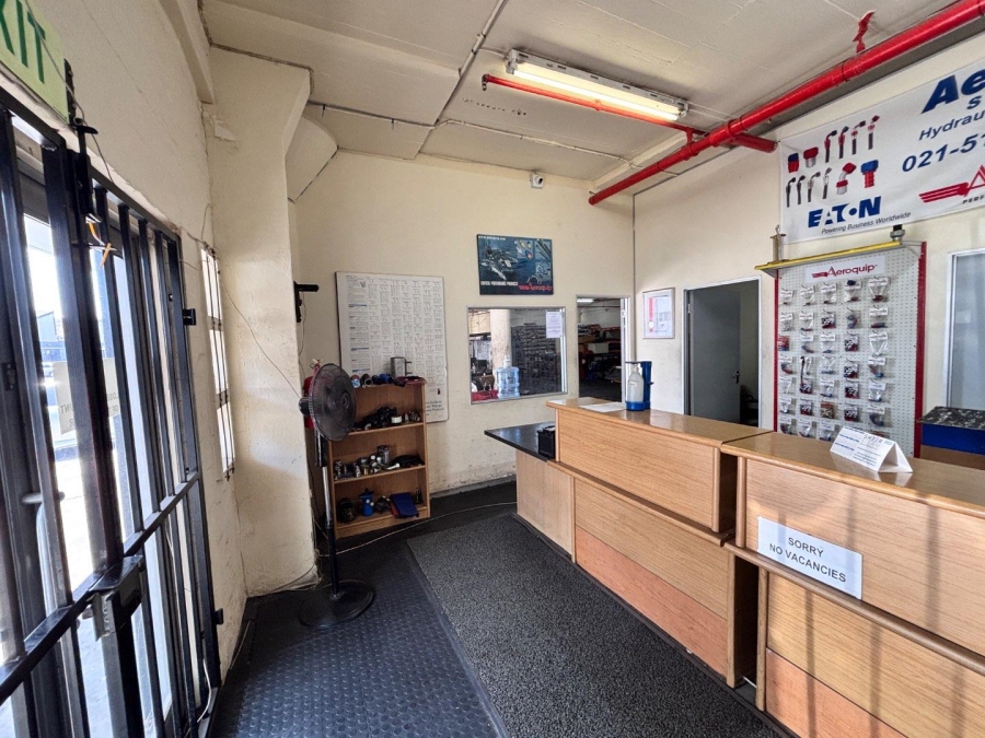 To Let commercial Property for Rent in Paarden Eiland Western Cape